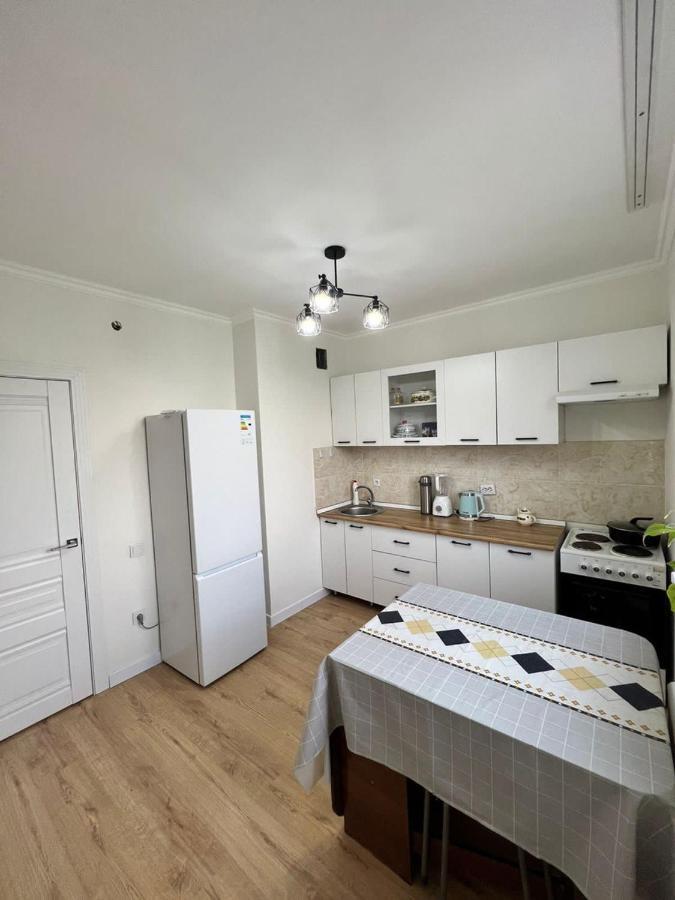 Apartment In Алматы Экстерьер фото