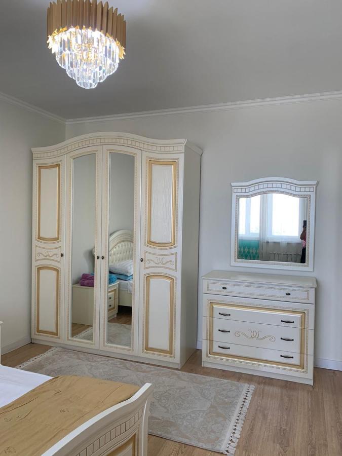Apartment In Алматы Экстерьер фото