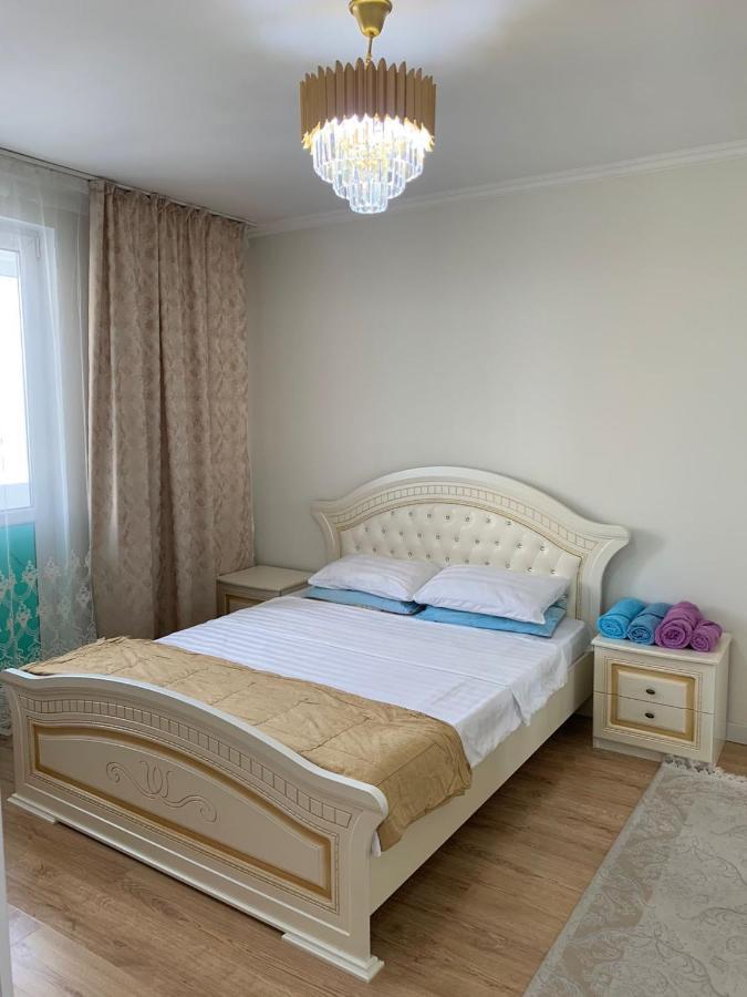 Apartment In Алматы Экстерьер фото
